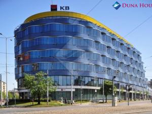 Pronájem kanceláře, Praha - Libeň, Českomoravská, 473 m2