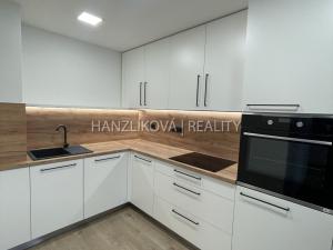 Pronájem bytu 2+kk, České Budějovice, Branišovská, 52 m2