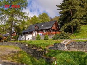 Prodej rodinného domu, Zlatá Olešnice, 357 m2