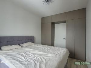 Pronájem bytu 3+kk, Praha - Strašnice, Štěchovická, 78 m2