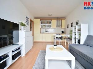 Prodej bytu 2+kk, Milovice, Slepá, 41 m2