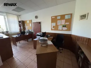 Prodej komerční nemovitosti, Kunovice, Osvobození, 3040 m2