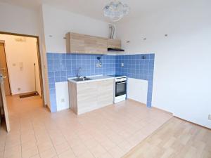 Pronájem bytu 2+kk, Holýšov, Na Stráni, 37 m2