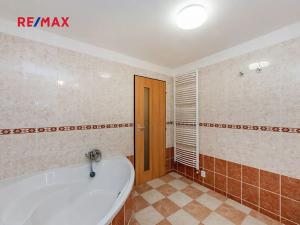 Pronájem bytu 3+kk, Praha - Malá Chuchle, V lázních, 73 m2