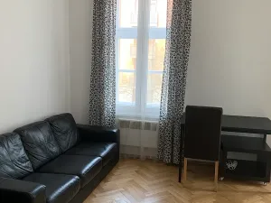 Pronájem bytu 1+1, Praha - Smíchov, Holubova, 40 m2