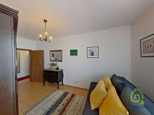 Prodej bytu 3+1, Karlovy Vary, Spálená, 83 m2