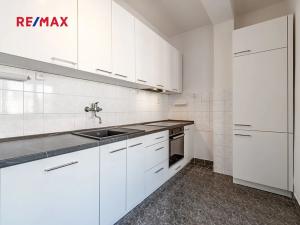 Pronájem bytu 2+kk, Praha - Střešovice, Na Hubálce, 67 m2