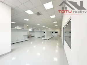 Pronájem obchodního prostoru, Jaroměř, Jezbinská, 404 m2