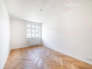 Prodej bytu 2+kk, Praha - Vinohrady, Velehradská, 46 m2