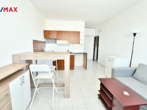 Pronájem bytu 2+kk, Hradec Králové - Nový Hradec Králové, Brožíkova, 55 m2