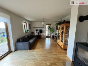 Prodej rodinného domu, Ostrov - Vykmanov, 156 m2