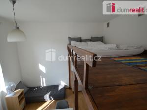 Pronájem bytu 1+kk, Praha - Košíře, Plzeňská, 30 m2