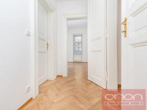 Pronájem bytu 4+kk, Praha - Nové Město, Na Moráni, 155 m2