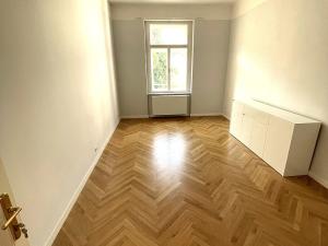 Pronájem bytu 3+kk, Praha - Nové Město, Ječná, 83 m2