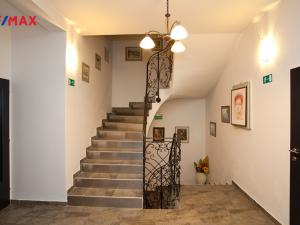 Prodej vícegeneračního domu, Černolice, Pod Hůrkou, 420 m2