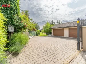 Prodej vícegeneračního domu, Černolice, Pod Hůrkou, 420 m2