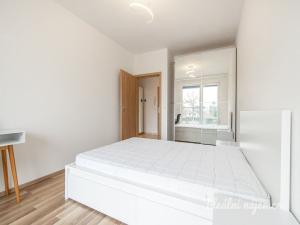 Pronájem bytu 2+kk, Praha - Uhříněves, Oty Bubeníčka, 52 m2