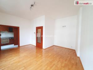 Pronájem bytu 1+kk, Praha - Břevnov, Na Petynce, 40 m2