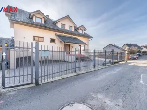 Prodej ubytování, Černolice, Pod Hůrkou, 420 m2
