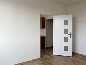 Pronájem bytu 1+1, Žatec, Husova, 36 m2