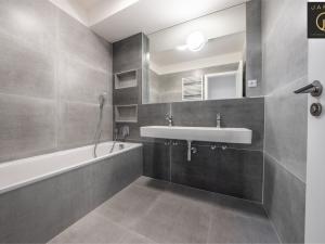 Pronájem bytu 3+kk, Praha - Dolní Měcholupy, Kardausova, 88 m2