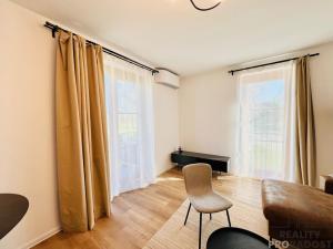 Pronájem bytu 2+kk, Praha - Královice, Kuťatská, 57 m2