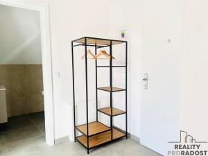 Pronájem bytu 2+kk, Praha - Královice, Kuťatská, 57 m2