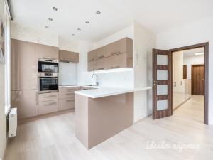 Pronájem bytu 3+kk, Praha - Čakovice, Theinova, 79 m2