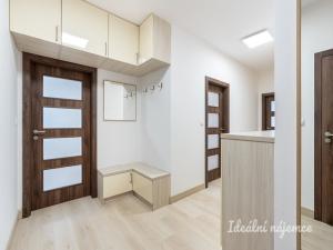 Pronájem bytu 3+kk, Praha - Čakovice, Theinova, 79 m2