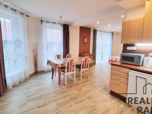 Pronájem bytu 2+kk, Strážnice, Vinohradská, 79 m2