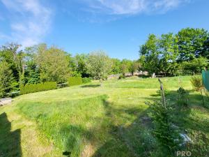 Prodej zahrady, Úžice, 1680 m2