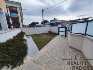 Prodej bytu 5+kk, Via del Porto Romano, Città Sant'Angelo, Provincia di Pescara, Itálie, 274 m2