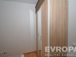 Pronájem bytu 2+kk, Praha - Vysočany, Freyova, 47 m2