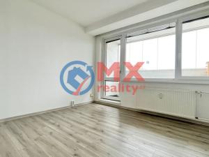 Pronájem bytu 1+kk, Praha - Kobylisy, Kyselova, 28 m2