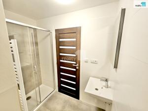 Prodej rodinného domu, Praha - Dejvice, K Dubovému mlýnu, 94 m2