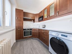 Pronájem bytu 2+1, Praha - Holešovice, Vrbenského, 51 m2