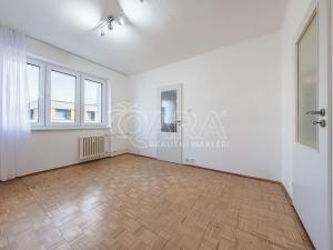 Pronájem bytu 2+1, Praha - Holešovice, Vrbenského, 51 m2