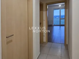 Prodej bytu 2+kk, Jesenice, Cedrová, 57 m2