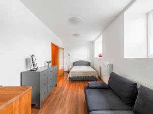 Prodej bytu 1+kk, Praha - Holešovice, V závětří, 31 m2