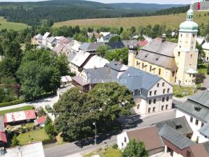 Prodej bytu 2+kk, Horní Blatná, náměstí Sv. Vavřince, 51 m2