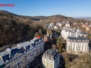 Prodej bytu 4+1, Karlovy Vary, Zámecký vrch, 172 m2