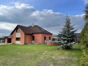 Prodej rodinného domu, Chvojenec, 236 m2