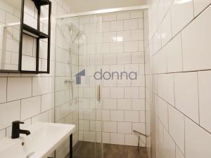 Pronájem bytu 2+kk, Praha - Petrovice, Kurčatovova, 43 m2