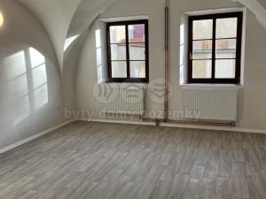 Pronájem bytu 1+kk, Jihlava, Brněnská, 40 m2