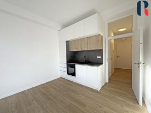 Prodej bytu 1+kk, Praha - Braník, Branická, 30 m2