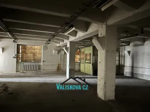 Pronájem skladu, Kroměříž, Hulínská, 792 m2