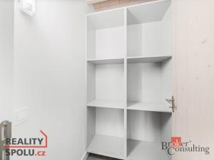 Prodej bytu 3+kk, Lužany, 67 m2