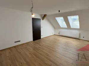 Prodej bytu 2+kk, Dlouhá Ves, 46 m2