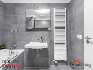 Prodej bytu 2+kk, Praha - Vysočany, Strnadových, 50 m2