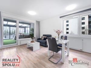 Prodej bytu 2+kk, Praha - Vysočany, Strnadových, 50 m2